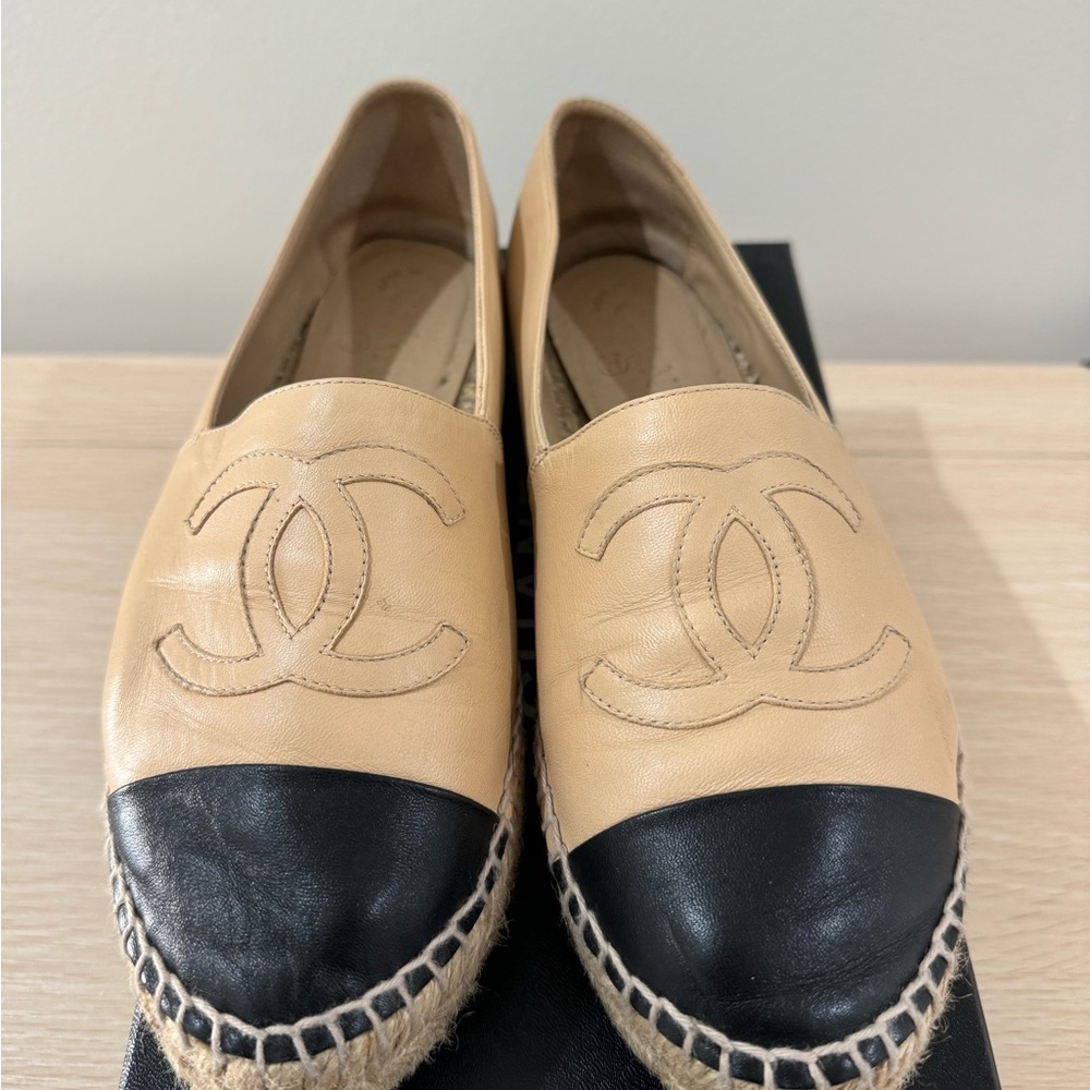 CHANEL Cream and Black Espadrilles with Iconic CC Logo